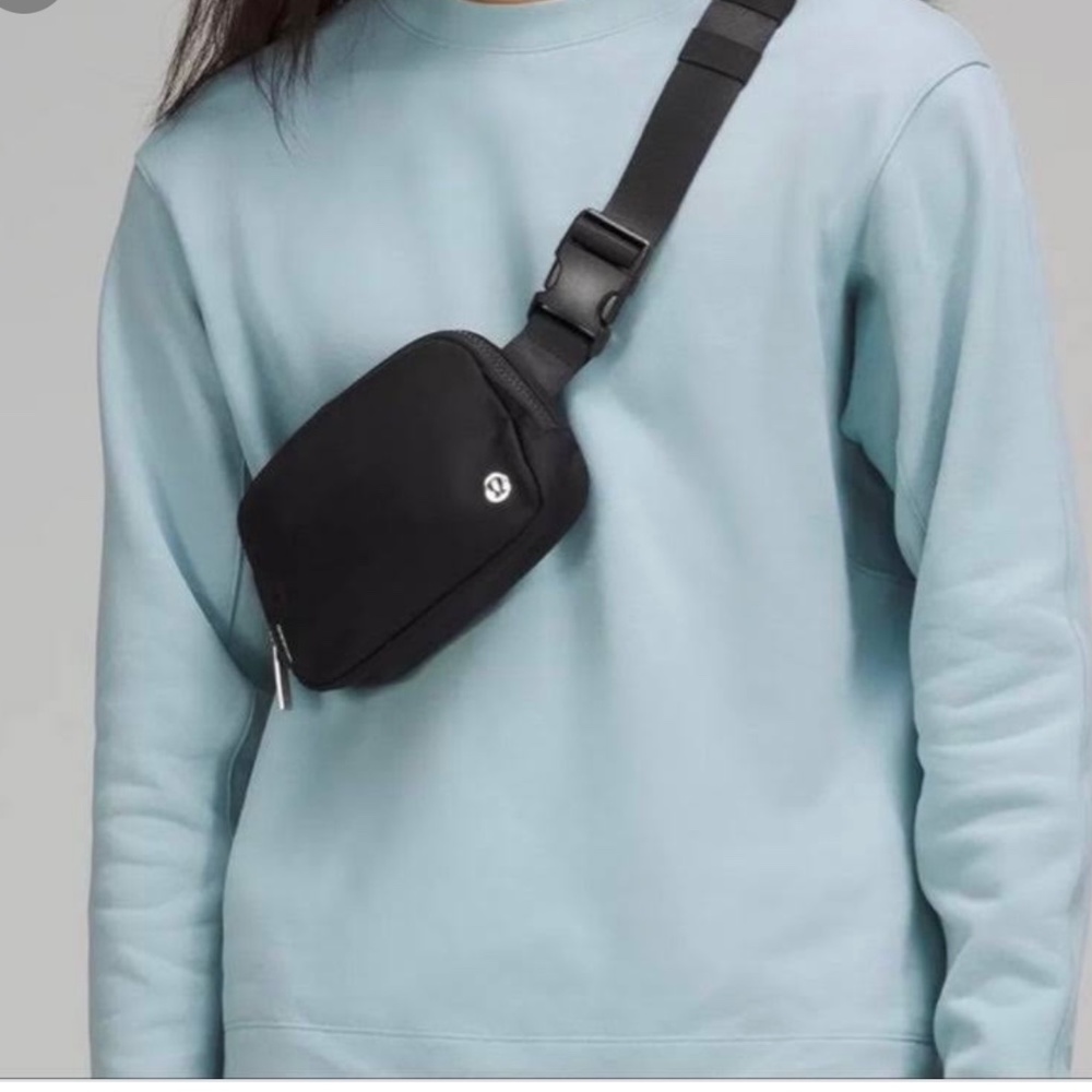 Lululemon Athletica Everywhere Belt Bag, Black
